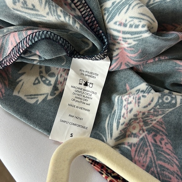 LuLaRoe Women's Cream and Navy Dress - Picture 7 of 7